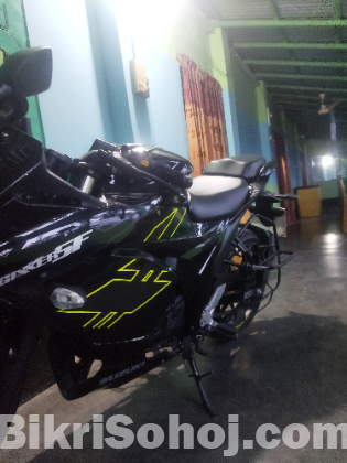 Suzuki gixxer fi sf abs new condition